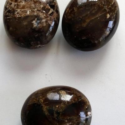 Galet Opale Noire 145