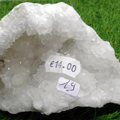 Géode  Cristal de Roche (19) 490 g