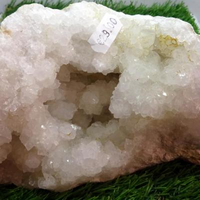 Géode  Cristal de Roche (32) 1.200 kg