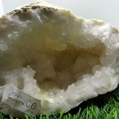 Géode  Cristal de Roche (14) 637 g