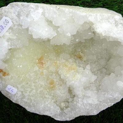 Géode  Cristal de Roche (24) 1.575 kg