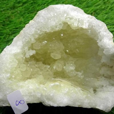 Géode  Cristal de Roche (8) 334 g